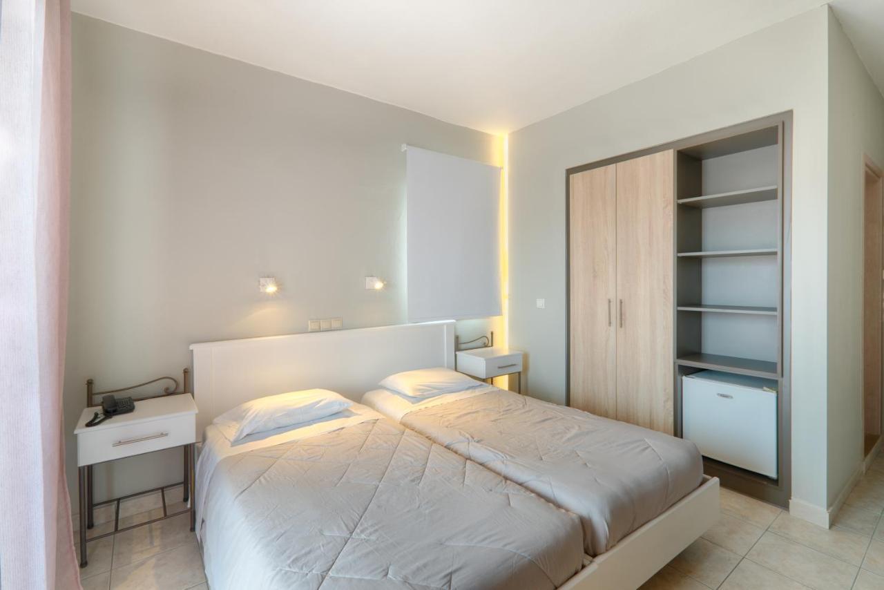 Louvre Hotel Gouviá Eksteriør bilde